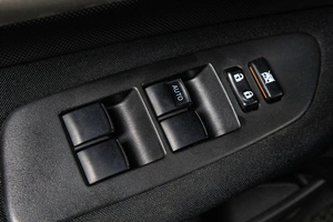 Хетчбэк Toyota Auris 2008 года, 649000 рублей, Сургут