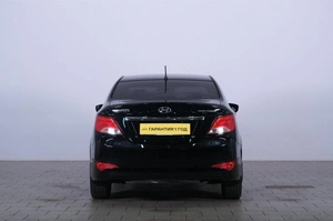 Седан Hyundai Solaris 2015 года, 1189000 рублей, Омск