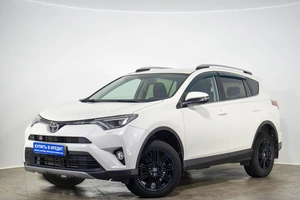 Внедорожник Toyota RAV4 2017 года, 2499000 рублей, Оренбург