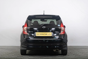 Хетчбэк Nissan Note 2013 года, 879000 рублей, Томск