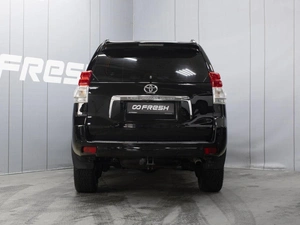 Внедорожник Toyota Land Cruiser Prado 2009 года, 2860000 рублей, Омск
