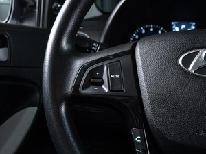 Хетчбэк Hyundai Solaris 2013 года, 1049000 рублей, Волгоград