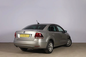 Седан Volkswagen Polo 2019 года, 1349000 рублей, Новосибирск