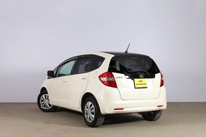 Хетчбэк Honda Fit 2011 года, 989000 рублей, Новосибирск