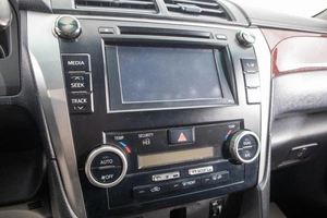 Седан Toyota Camry 2013 года, 1699000 рублей, Барнаул