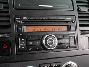 Хетчбэк Nissan Tiida 2011 года, 949000 рублей, Воронеж