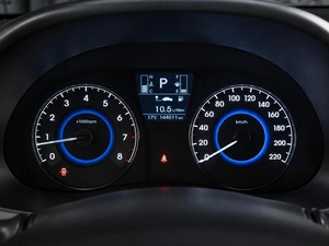 Седан Hyundai Solaris 2015 года, 999000 рублей, Тюмень