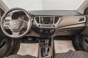 Седан Hyundai Solaris 2022 года, 1829000 рублей, Челябинск