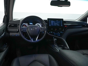 Седан Toyota Camry 2021 года, 2470055 рублей, Москва