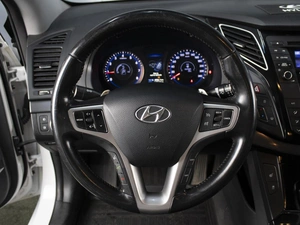 Седан Hyundai i40 2013 года, 1270000 рублей, Омск