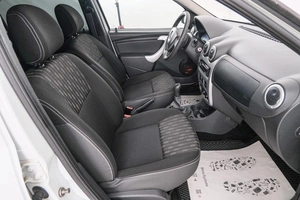 Седан Renault Logan 2013 года, 529000 рублей, Красноярск