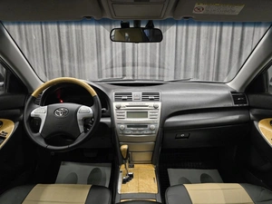 Седан Toyota Camry 2007 года, 900000 рублей, Красноярск