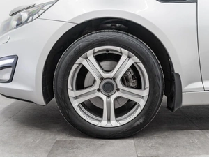 Седан Kia Optima 2012 года, 1050000 рублей, Красноярск