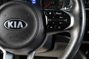 Седан Kia Rio 2019 года, 1469000 рублей, Тюмень