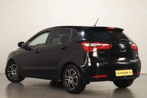 Хетчбэк Kia Rio 2013 года, 869000 рублей, Челябинск