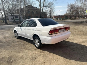 Седан Nissan Sunny 2003 года, 370000 рублей, Дзержинское
