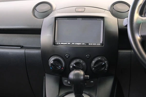 Хетчбэк Mazda Demio 2007 года, 529000 рублей, Омск