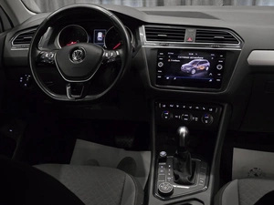 Внедорожник Volkswagen Tiguan 2020 года, 2199000 рублей, Красноярск