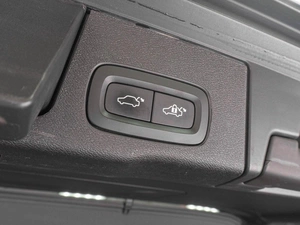 Внедорожник Volvo XC60 2018 года, 2888000 рублей, Тюмень