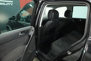 Внедорожник Volkswagen Tiguan 2016 года, 1865000 рублей, Курск