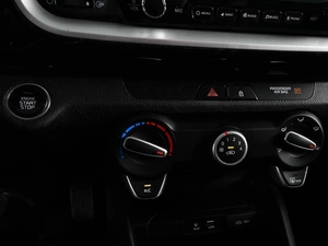 Внедорожник Kia Stonic 2020 года, 1889000 рублей, Аксай