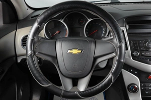 Седан Chevrolet Cruze 2012 года, 719000 рублей, Тюмень