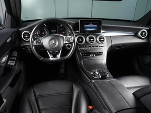 Седан Mercedes-benz C-класс 2016 года, 2250000 рублей, Красный Пахарь