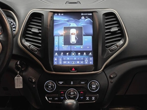 Внедорожник Jeep Cherokee 2014 года, 1679000 рублей, Красноярск