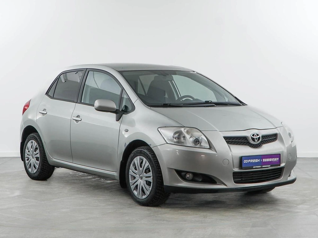 Хетчбэк Toyota Auris 2008 года, 649050 рублей, Москва