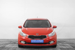 Хетчбэк Kia Ceed 2015 года, 1229000 рублей, Кемерово