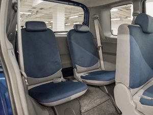 Минивэн Toyota Sienta 2004 года, 600000 рублей, Красноярск