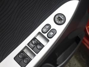 Седан Hyundai Solaris 2011 года, 860000 рублей, Омск