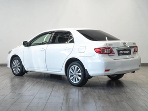 Седан Toyota Corolla 2011 года, 1299000 рублей, Саратов