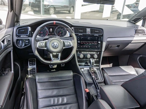Хетчбэк Volkswagen Golf GTI 2019 года, 3100000 рублей, Краснодар