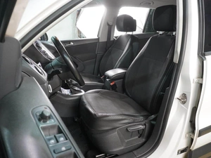 Внедорожник Volkswagen Tiguan 2012 года, 1099000 рублей, Воронеж