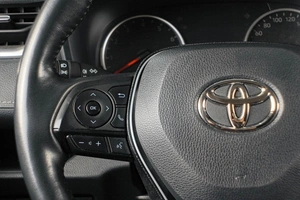 Внедорожник Toyota RAV4 2022 года, 2949000 рублей, Тюмень
