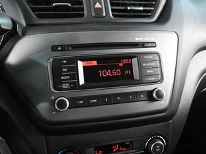 Седан Kia Rio 2015 года, 1180000 рублей, Аксай