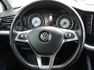Внедорожник Volkswagen Touareg 2019 года, 3749000 рублей, Владимир