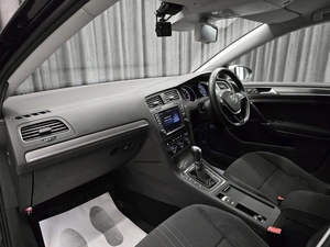 Универсал Volkswagen Golf 2015 года, 1449000 рублей, Красноярск