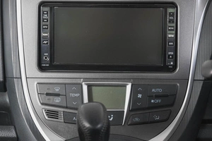 Хетчбэк Toyota Ractis 2010 года, 879000 рублей, Кемерово