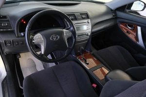 Седан Toyota Camry 2010 года, 1499000 рублей, Омск