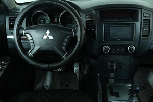Внедорожник Mitsubishi Pajero 2009 года, 1699000 рублей, Омск