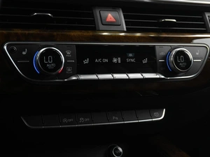 Седан Audi A4 2016 года, 2199000 рублей, Тюмень