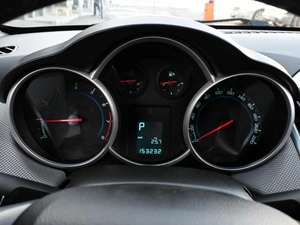 Седан Chevrolet Cruze 2013 года, 880000 рублей, Волгоград