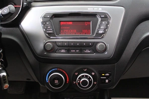 Седан Kia Rio 2014 года, 1055000 рублей, Смоленск