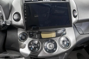 Внедорожник Toyota RAV4 2012 года, 1549000 рублей, Барнаул