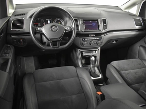 Минивэн Volkswagen Sharan 2020 года, 3276900 рублей, Казань