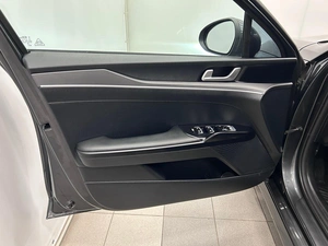 Седан Kia K5 2019 года, 2499000 рублей, Красноярск