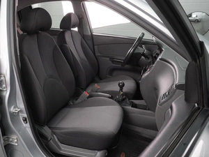 Хетчбэк Kia Rio 2010 года, 659000 рублей, Воронеж