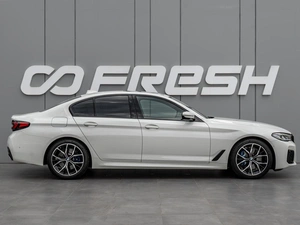 Седан BMW 5 серия 2022 года, 5980000 рублей, Краснодар
